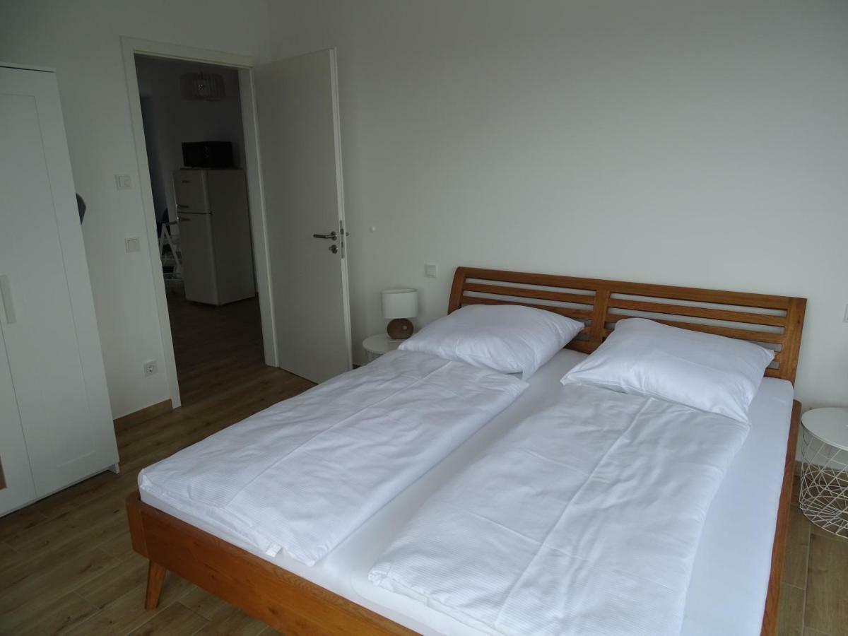 Apartment Feriendomizil Am Stoermthaler See, Lagovida, Leipziger Neuseenland, Grosspoesna, Privatstrand