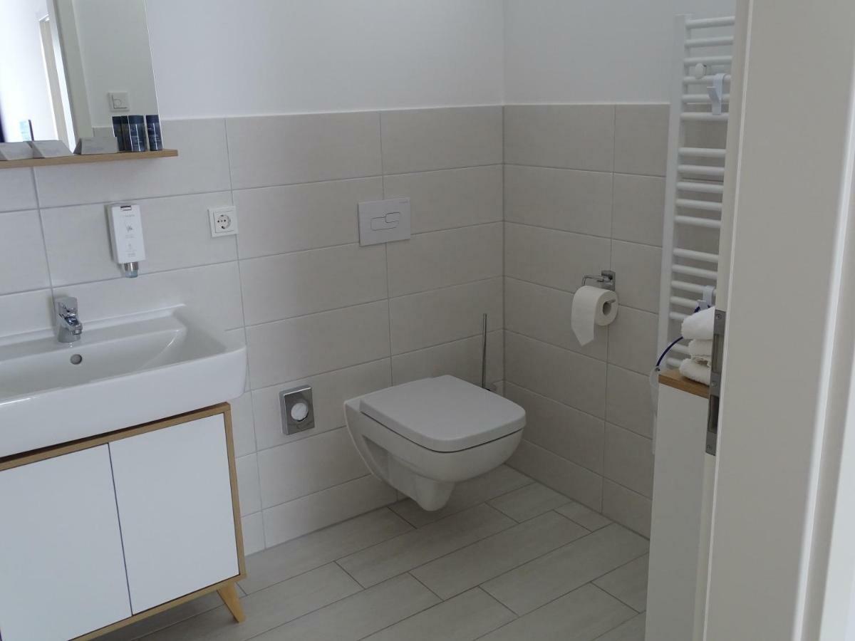 Feriendomizil Am Stoermthaler See, Lagovida, Leipziger Neuseenland, Grosspoesna, Privatstrand Apartment *