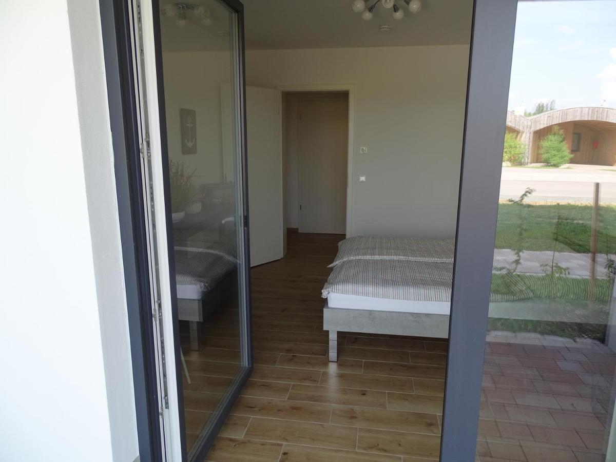 Apartment Feriendomizil Am Stoermthaler See, Lagovida, Leipziger Neuseenland, Grosspoesna, Privatstrand Grosspoesna